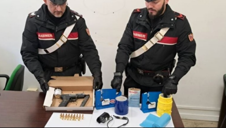 Dy shqiptarë kthenin shtëpitë me qira në baza droge dhe monitoronin Policinë me kamera në Itali