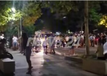 Aksident në Vlorë/ Motori përplas dy vajza, njëra prej tyre vetëm 10 vjeçe