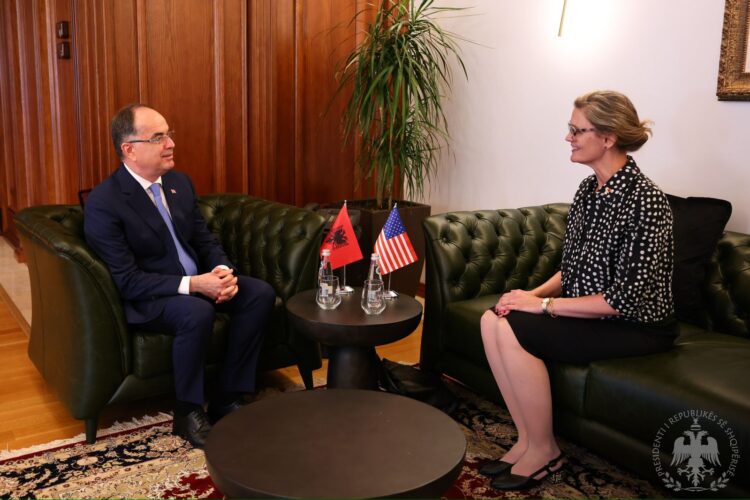 Begaj pret diplomaten e re amerikane në Tiranë, çfarë u diskutua