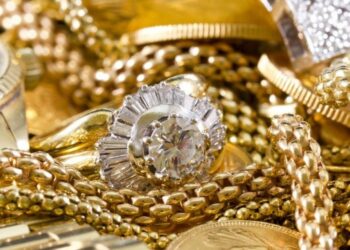 Shqiptares i grabitin bizhuteri me vlerë 100 mijë euro në Greqi