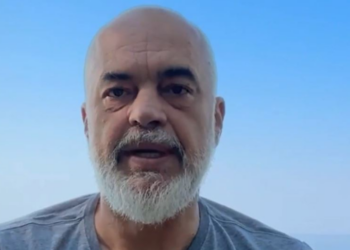 Rama nis pushimet në Jug, shpall sezonin turistik “të suksesshëm”