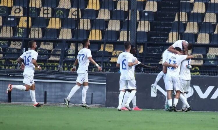 Paraqitje dinjitoze e Elbasanit, goli në minutën e 96-të shpëton grekët e Arisit nga disfata