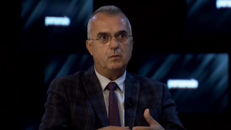 Dugolli: Haradinaj të kërkojë falje, bashkë me Albinin nga burgjet serbe u liruan qindra të burgosur politikë