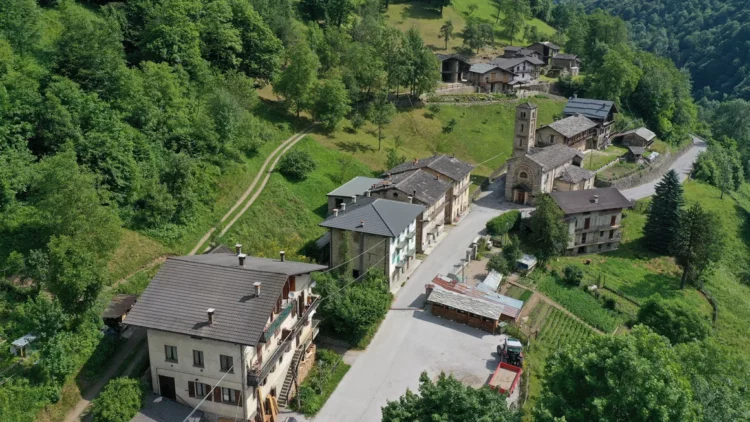 E çuditshme, por e vërtetë! Ky është fshati italian ku askush nuk flet italisht