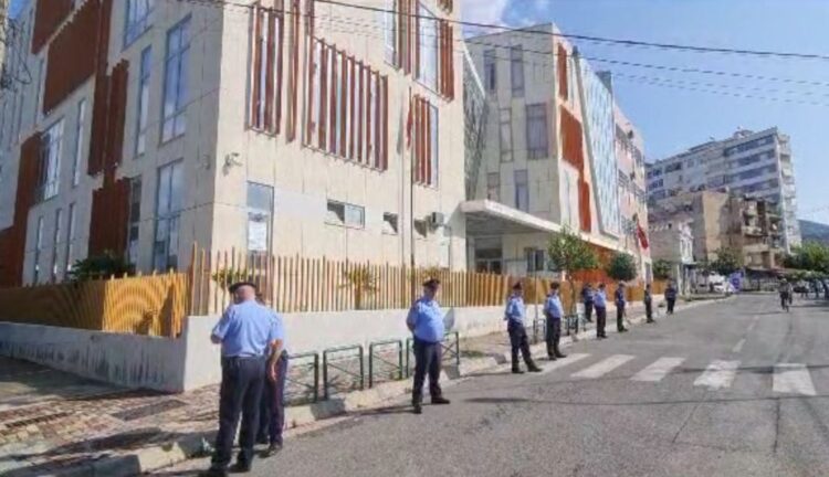 SPAK; Vëllezërit Çopja korruptuan sekretaren e Gjykatës në Elbasan, u jepte të dhëna