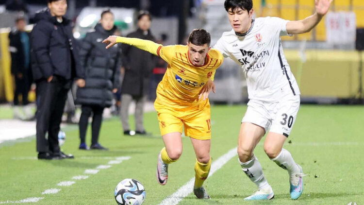 VIDEO – Jasir Asani protagonist në Kore, shënon gol me Gwangju