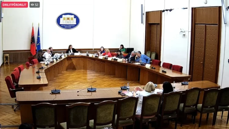 PS-PD arrin konsensusin, mandati i Xhaçkës do të shqyrtohet më 12 shtator në Kuvend