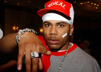 Këngëtari i hitit “Dilemma” përfundon në pranga