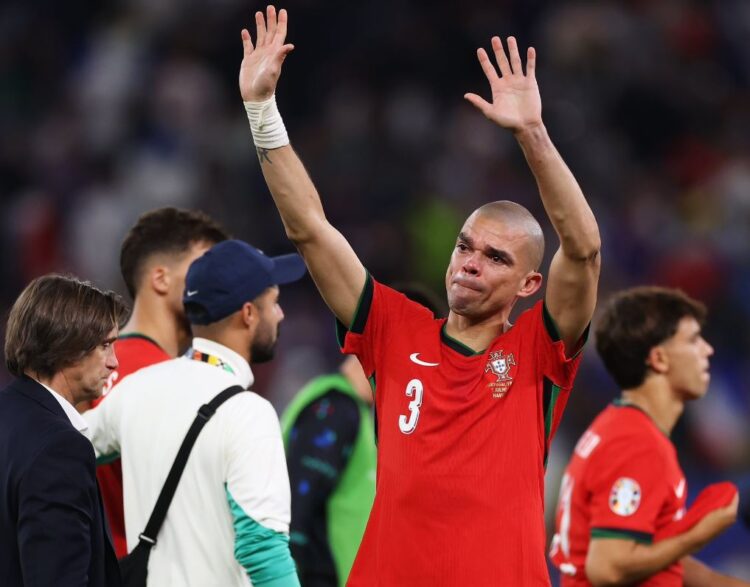 ZYRTARE/ 34 trofe të fituar, Pepe e mbyll me futbollin e luajtur