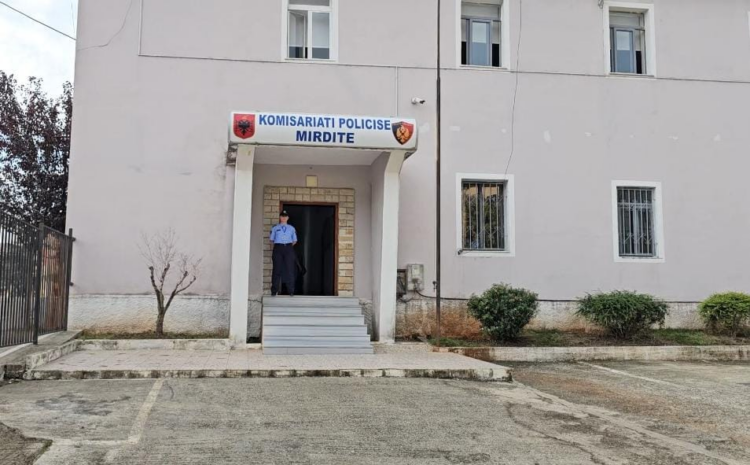 Tjetër ngjarje e rëndë/ Gjendet i vrarë në banesë 68-vjeçari në Mirditë, dyshohet se është qëlluar nga…