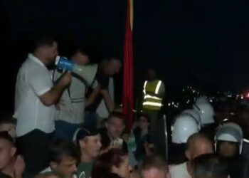 Banorët e Fushë Krujës firmosin kallëzimin: Do çojmë në SPAK Belinda Ballukun