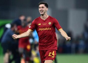 Kumbulla transferohet në Spanjë, mbrojtësi kuqezi gati për në La Liga