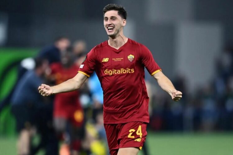 Kumbulla transferohet në Spanjë, mbrojtësi kuqezi gati për në La Liga