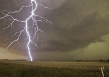 Rrufeja godet 5 persona në Prevallë, ndërron jetë një grua 64-vjeçare