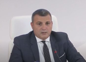 Pas letrës së Begajt/ Guvernatori Sejko: Ligj dhe reformë për mikrokreditë! Pagat dhe punësimi në rritje! Inflacioni…