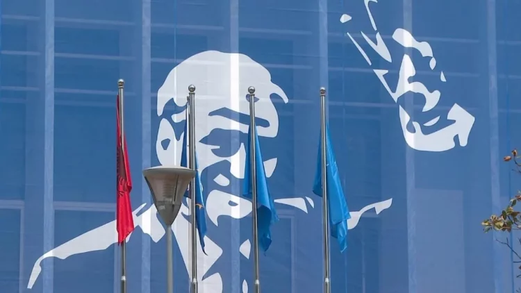 Debat në grupin e deputetëve të PD: Agjenda jonë vetëm me një pikë, lirimin e Berishës