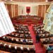 Nuk diskutojnë në seanca, por Kuvendi u paguan qiranë në Tiranë 19 deputetëve