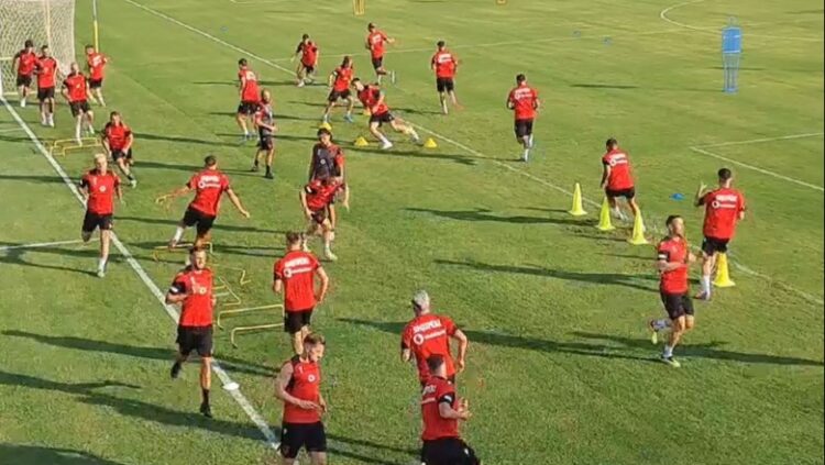 Kombëtarja në stërvitje/ Ismajli në vend të Gjimshitit, bashkohen tre futbollistët e fundit