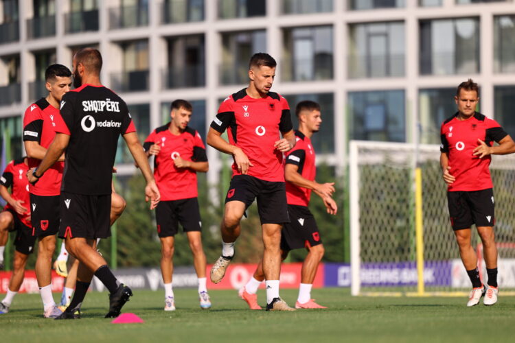 Liga e Kombeve/ Plotësohet Kombëtarja, zhvillon stërvitjen e tretë para Ukrainës