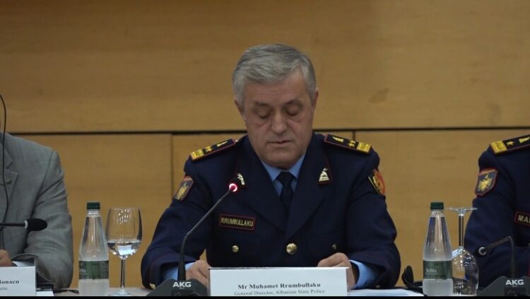 Jep dorëheqjen drejtori i Policisë së Shtetit, Muhamet Rrumbullaku