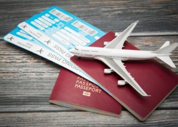 Mashtronte klientët duke u marrë paratë dhe më pas u anulonte biletat, arrestohet operatorja turistike në Tiranë