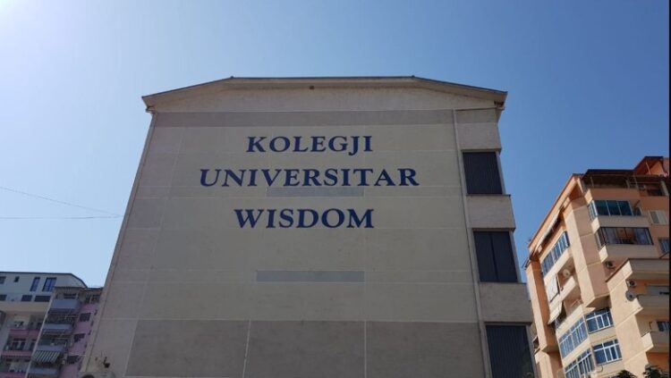 Diplomat false deri në 10 mijë euro/ Qeveria mbyll kolegjin universitar ‘Wisdom’