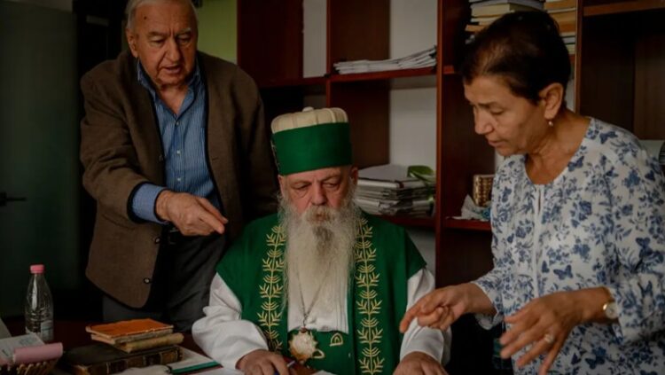 Intervista/ Kryegjyshi Botëror Baba Mondi flet për shtetin “Sovrani i Urdhrit Bektashi”