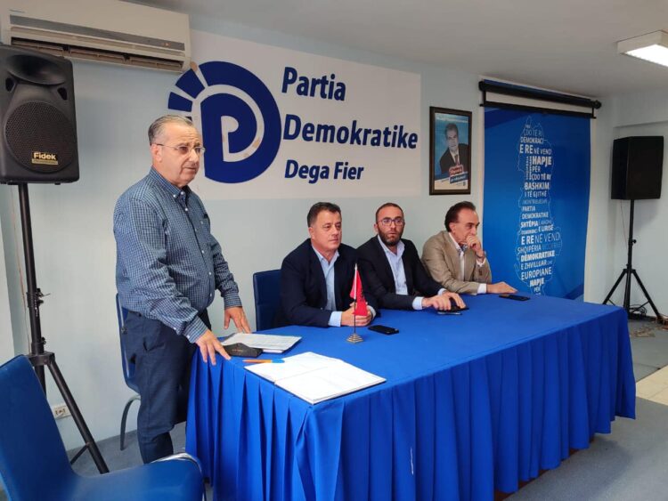 Bardhi dhe Noka në Fier, takim me degën e PD-së për zgjedhjet