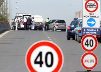 Ndryshon shpejtësia në Kod Rrugor, por jo tabelat: Nuk kemi autostrada