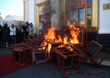 PS kërkon masë disiplinore ndaj deputetëve të opozitës, ja emrat