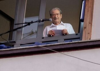 Berisha: Rama nuk ngushëlloi familjen Bunjaku, por vrapoi për të ndihmuar vëllain Vuçiç