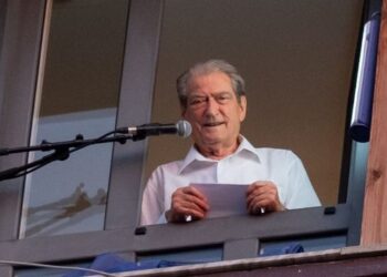 Berisha zbulon pëgjimet: Balla takoi çunat e Dubait, u pagua për emërimet në polici