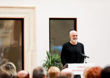 Rama nga Berati: Do rikthejmë në shkolla mësuesit që kanë dalë në pension