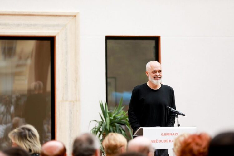 Rama nga Berati: Do rikthejmë në shkolla mësuesit që kanë dalë në pension