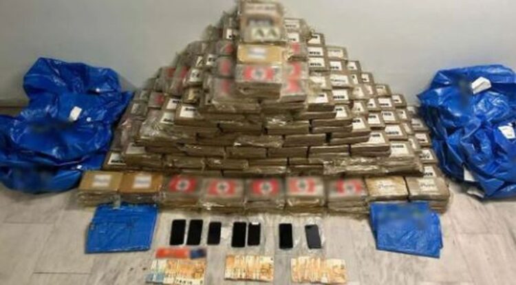 Trafikuan 585 kg kokainë, dënohen me burgim të përjetshëm 4 shqiptarët në Selanik – Emrat