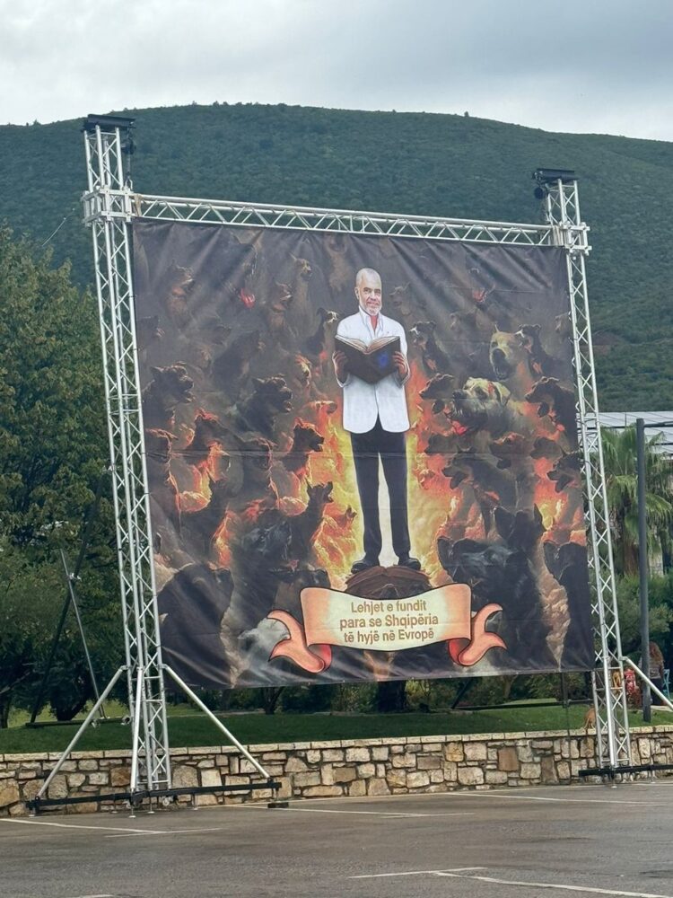 Rama takim informal me deputetët te resorti i Gjergj Lucës