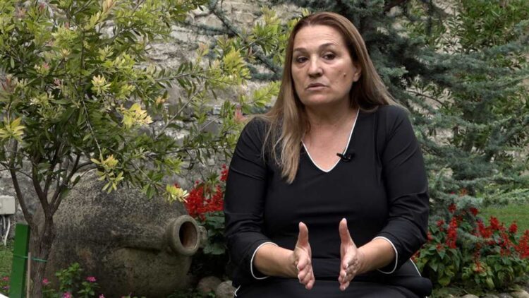 “Basha na tradhtoi”, Açka flet edhe për përplasjen me Bardhin: Prisja një sms!