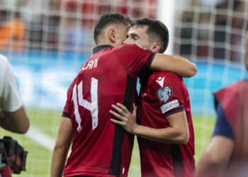 Asllani pas triumfit kuqezi: Vuajtëm shumë, kjo Shqipëri do vazhdojë këtë rrugë