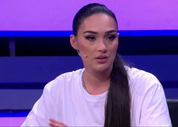 Moderatorja e njohur infektohet me COVID: E pamundur të mbushesh me frymë…