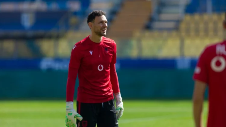 Gazeta katalanase i rekomandon Barcelonës Etrit Berishën për portier