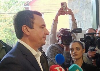 Kurti vizitë në veri të Kosovës, flet për hapjen e urës së Ibrit