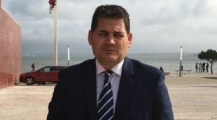 Dorëhiqet drejtori i Drejtorisë së Përgjithshme Detare