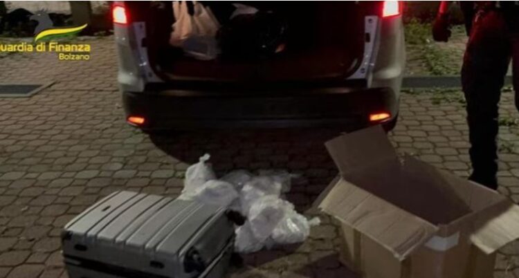 Kapen me 15 kg kokainë, arrestohen çifti shqiptaro-italian