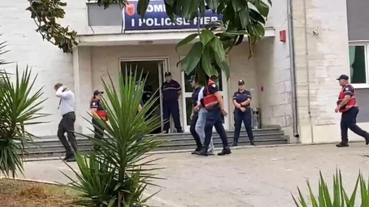 (VIDEO) Si ndodhi vrasja e dyfishtë, flet shefi i policisë Fier, Shpëtim Hasanaliaj