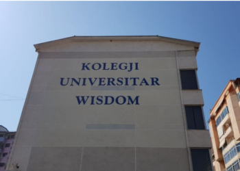 Skandali me universitetin Wisdom, Ministria e Arsimit: Po ndiqet procedura për ta mbyllur