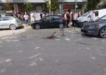 Aksident i rëndë në Fier, makina përplas për vdekje këmbësorin