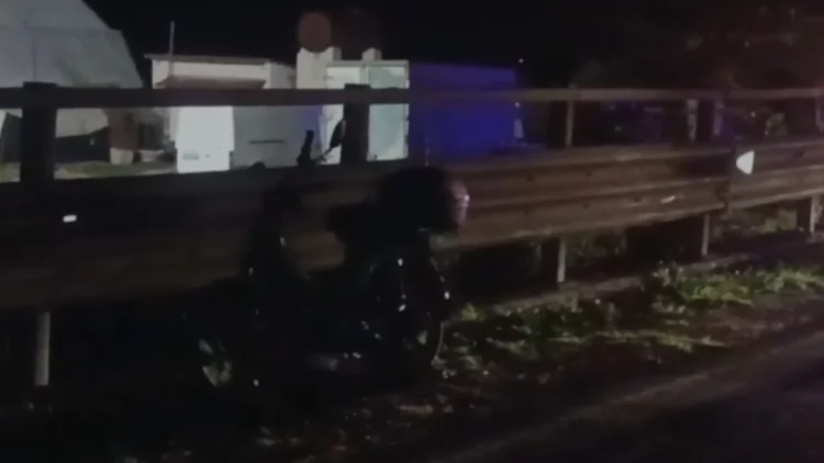 Aksident në Lushnjë/ Po ktheheshin nga puna, makina përplas çiftin, shoferi largohet