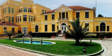 Ambasada e SHBA reagon pas vendimit për Xhaçkën : Shpërfillën vendimin e Kushtetueses