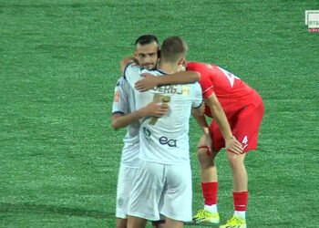 Derbi i kryeqytetit/ Dy gola në minutat shtesë, Dinamo i merr barazimin Partizanit