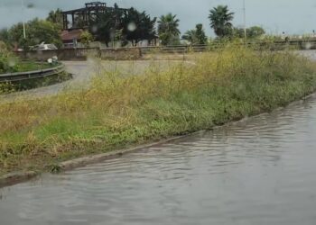 Hysaj ka një ‘këshillë’ për qytetarët e Durrësit: Mos harroni çizmet prej llastiku